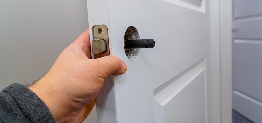 Nighttime Locksmith For Lock Repair in East Rutherford, NJ