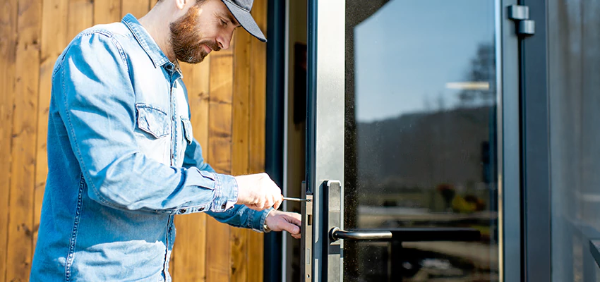 Frameless Glass Storefront Door Locks Replacement in East Rutherford, NJ