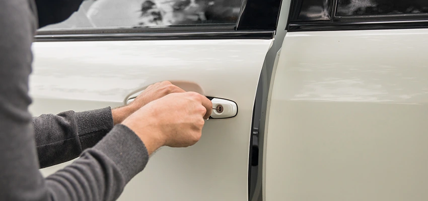 Unlock Car Door Service in East Rutherford, NJ